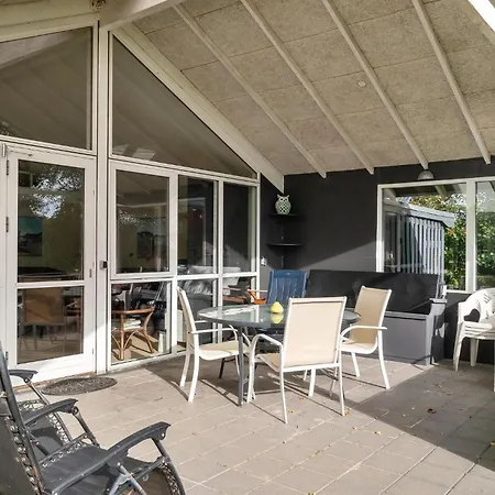 펜션 Beautiful In Hurup Thy With Wifi *